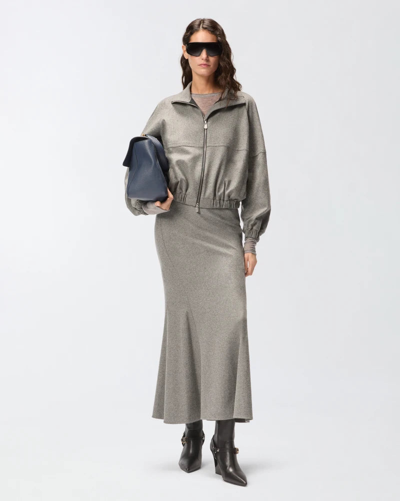 Gonna lunga con fondo svasato