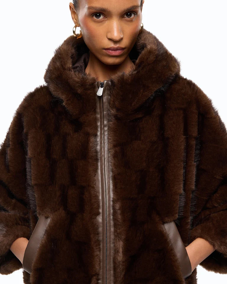 Giacca blouson effetto pelliccia con cappuccio