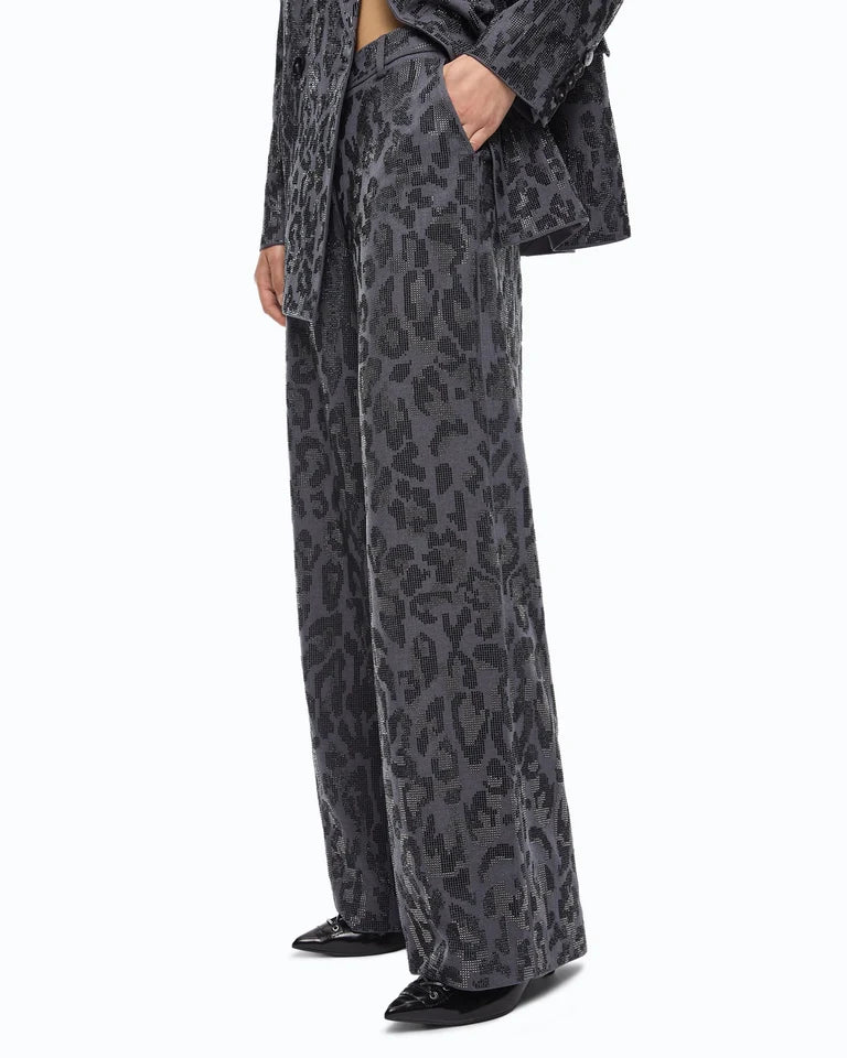 Pantalone wide leg con fantasia maculata e microstrass