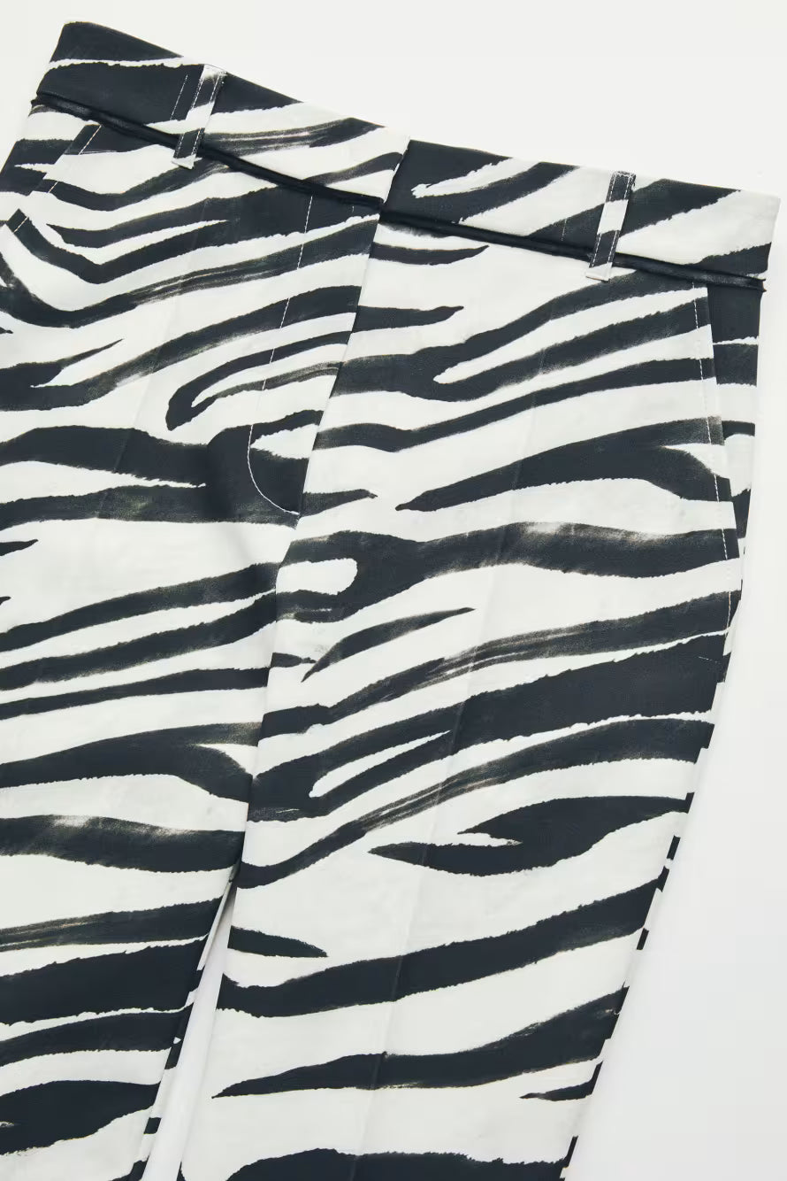 Pantaloni zebrati in twill