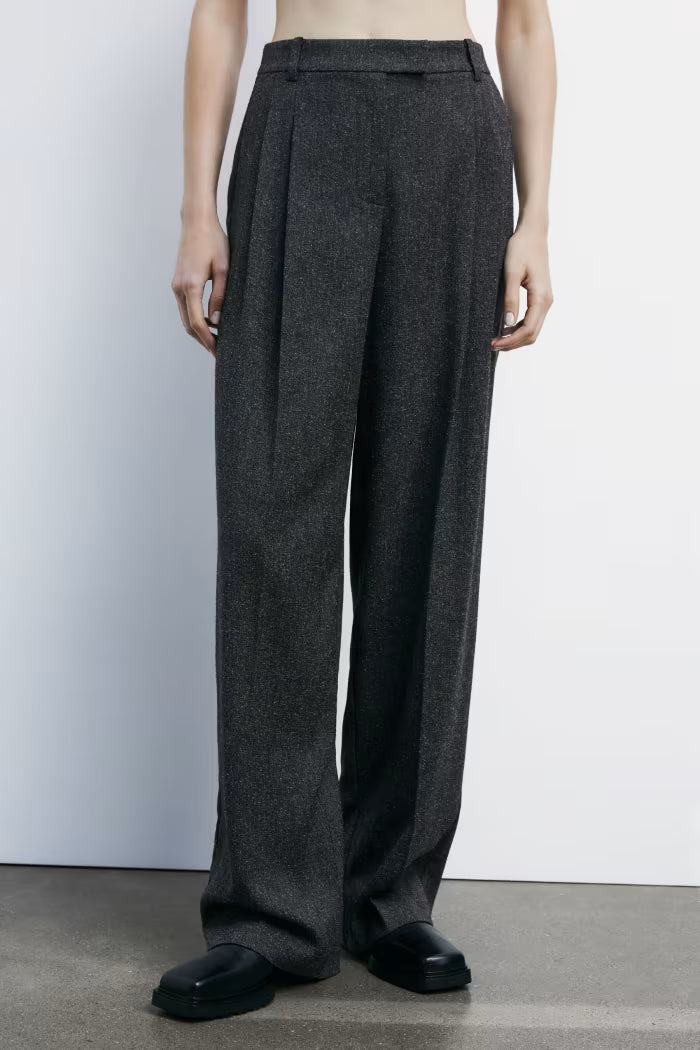 Pantaloni strutturati con pieghe