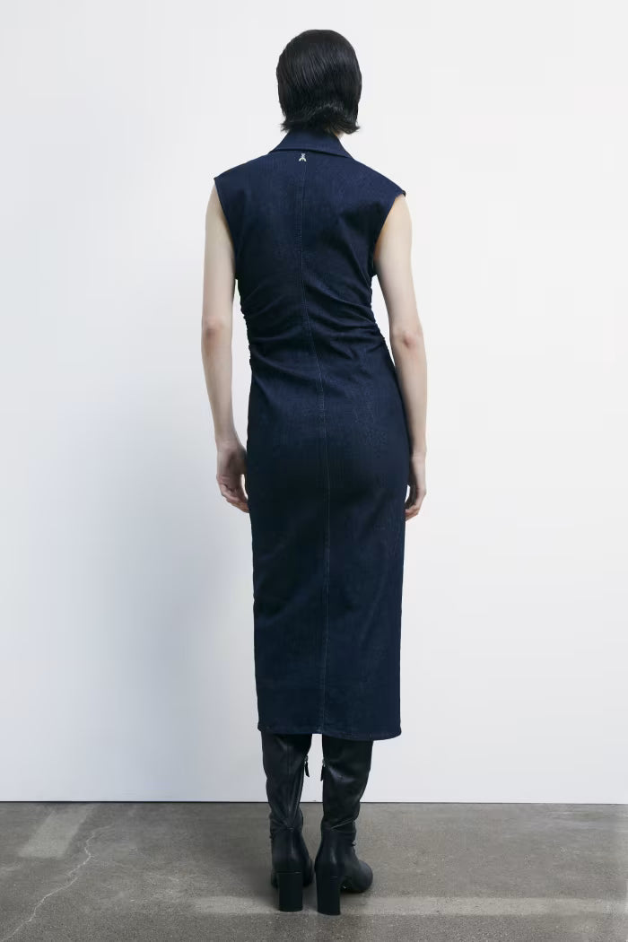 Abito midi smanicato in jeans