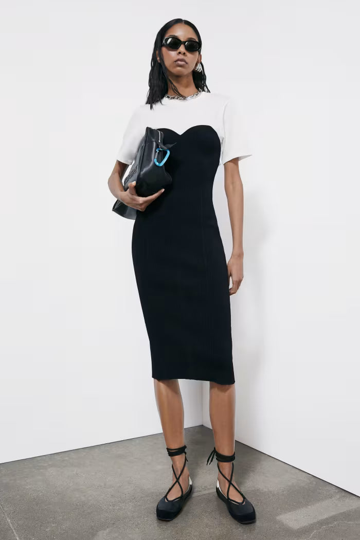 Abito midi aderente in costina con T-shirt