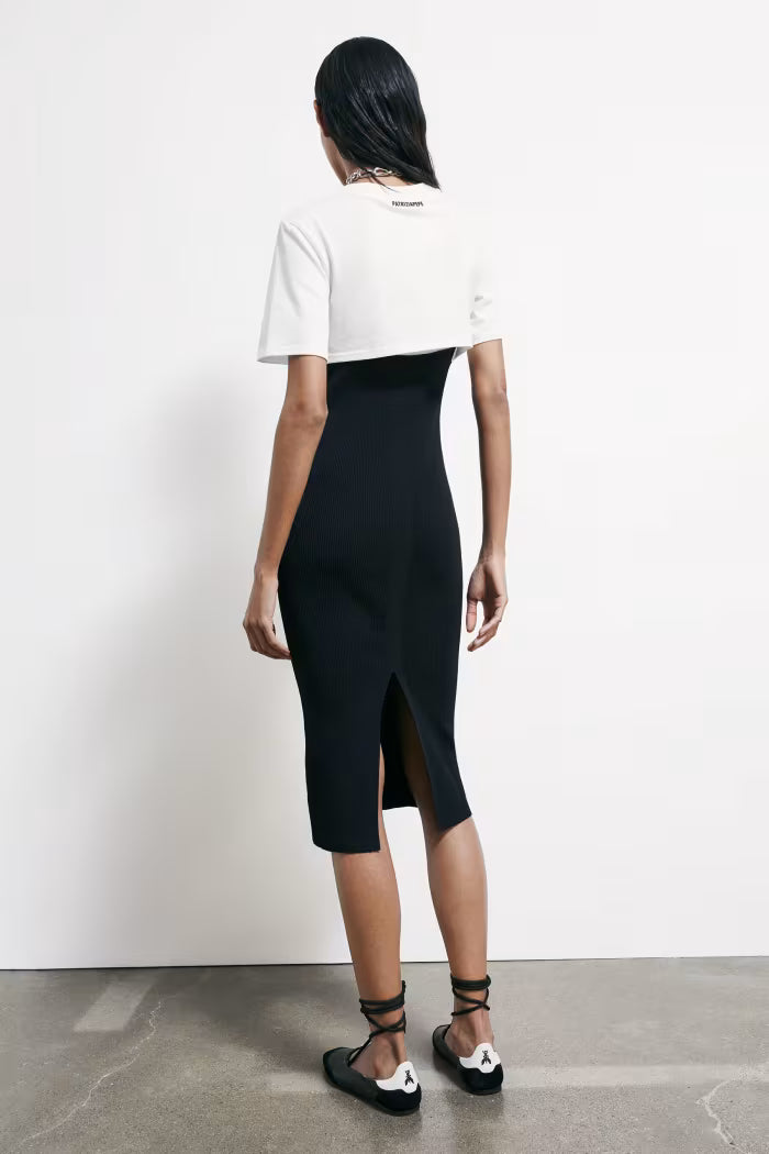 Abito midi aderente in costina con T-shirt