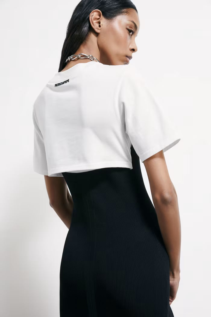 Abito midi aderente in costina con T-shirt