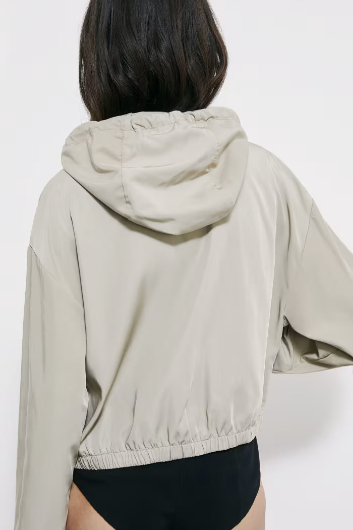 Bomber sportivo con cappuccio