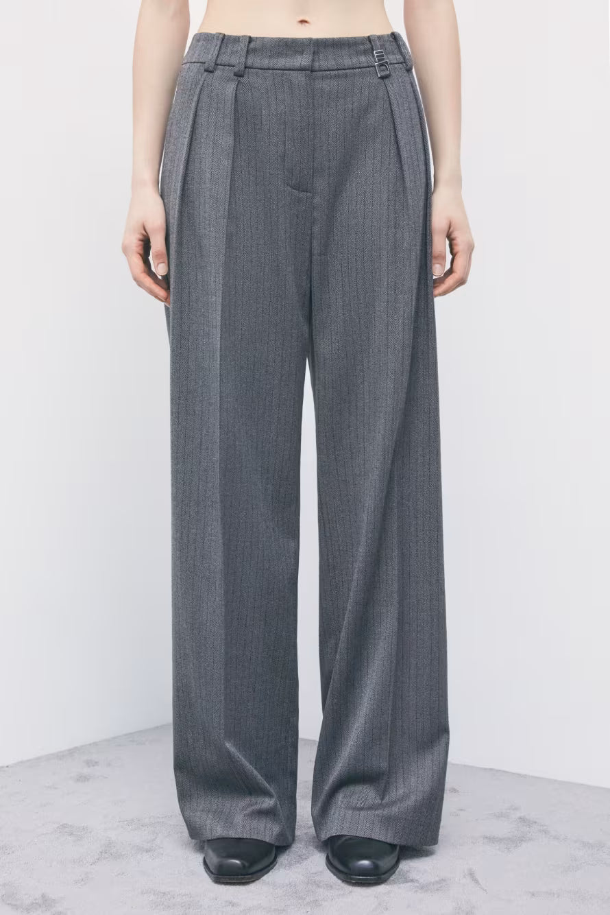 Pantaloni sartoriali wide leg gessati