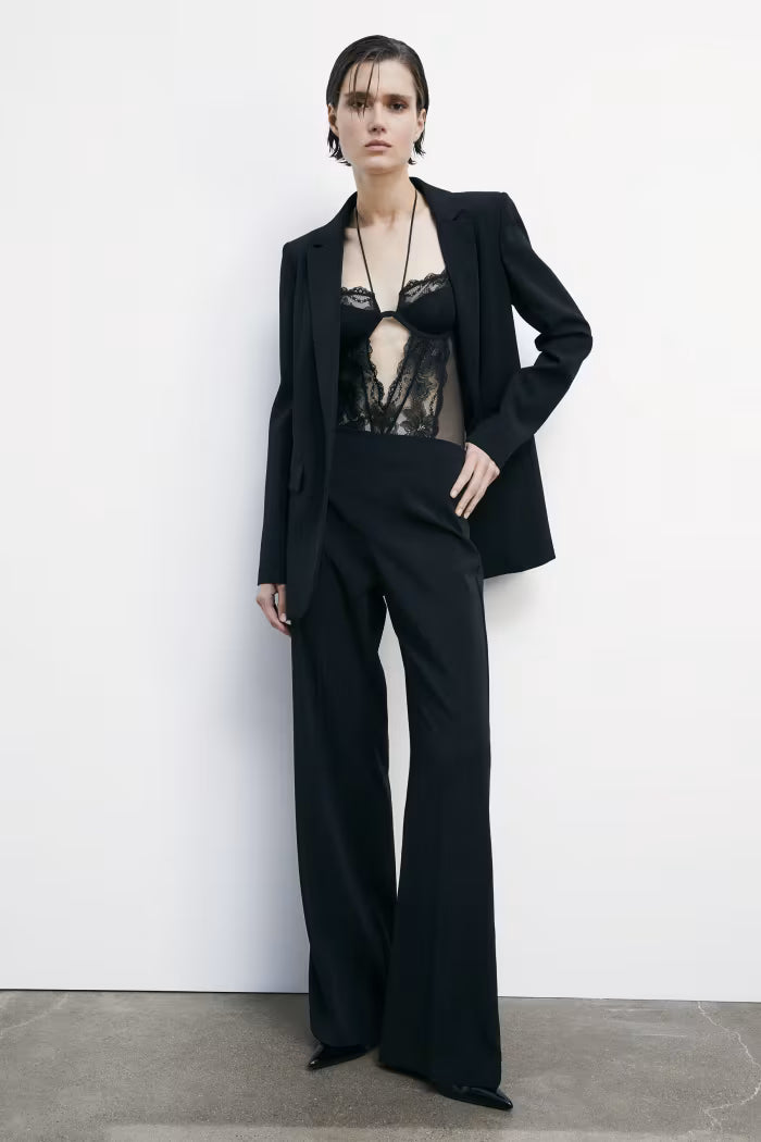 Pantaloni a palazzo con cintura
