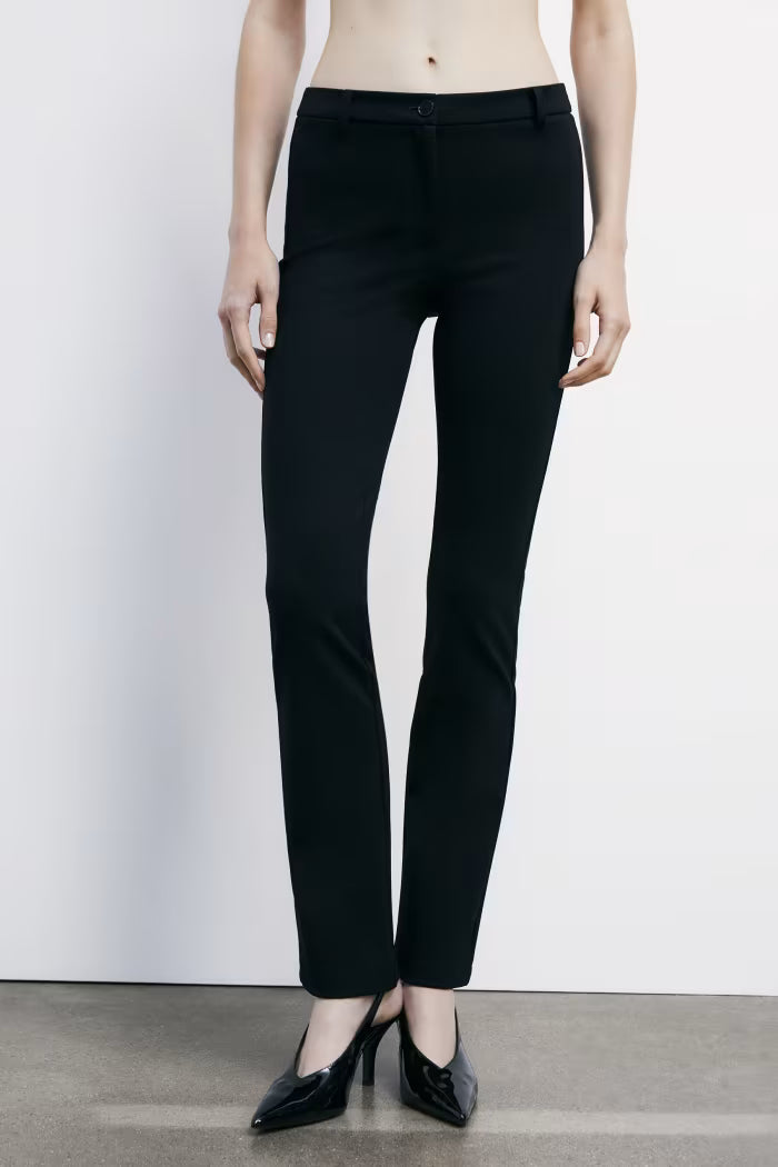 Pantalone slim "ESSENTIAL" elasticizzato
