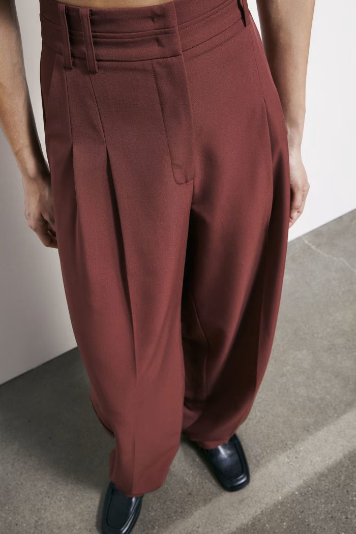 Pantaloni palazzo con pinces