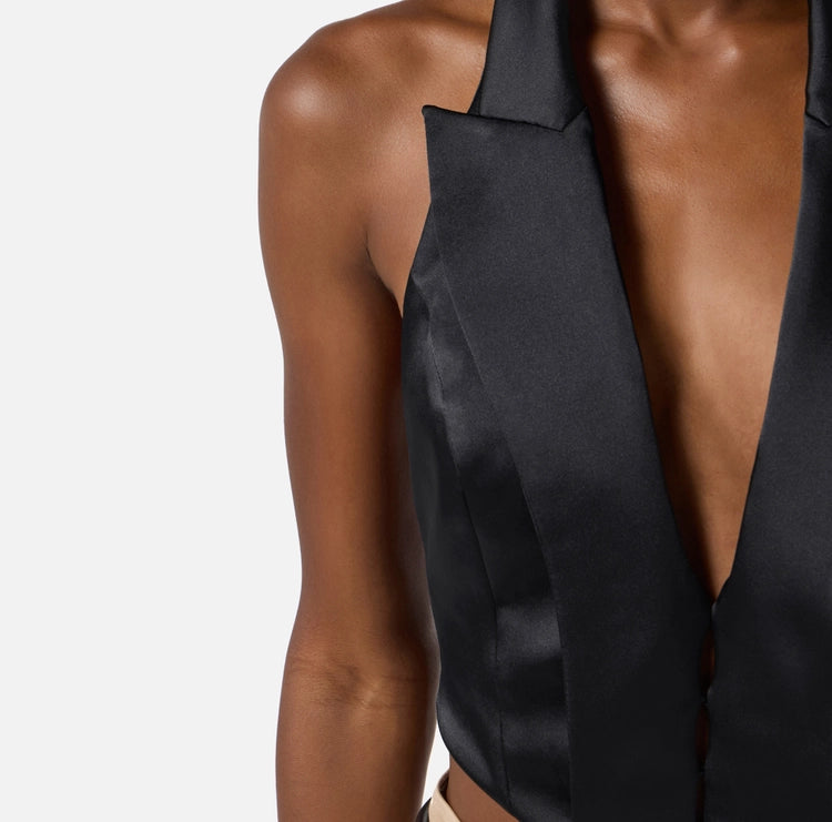 Gilet in raso con cinturini