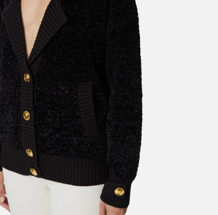 Cardigan in ciniglia bouclé con bottoni gioiello